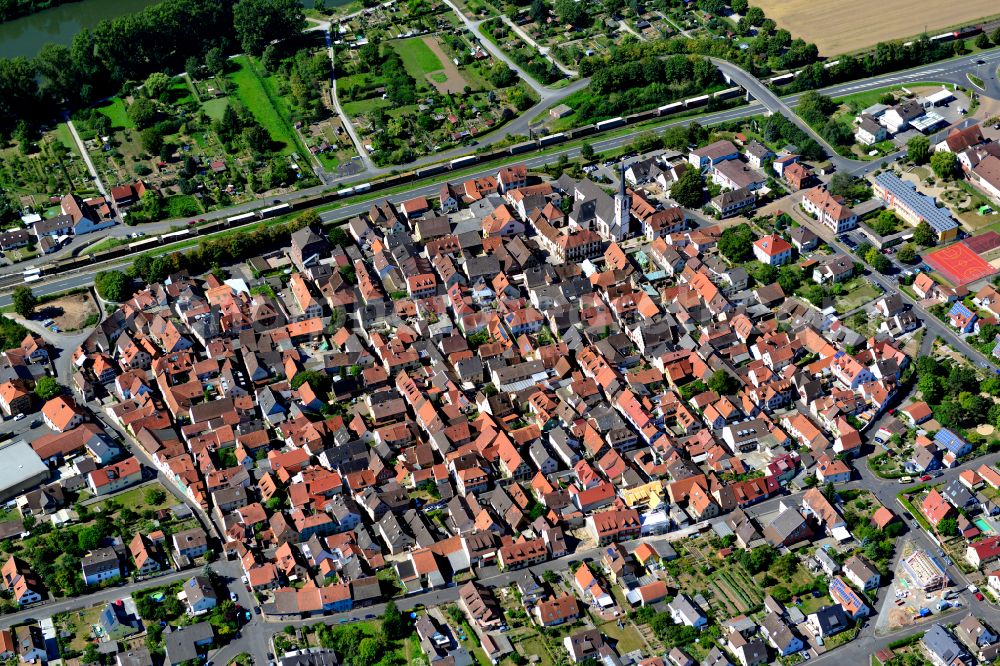 Aerial photograph Thüngersheim - Old Town area and city center in Thüngersheim in the state Bavaria, Germany