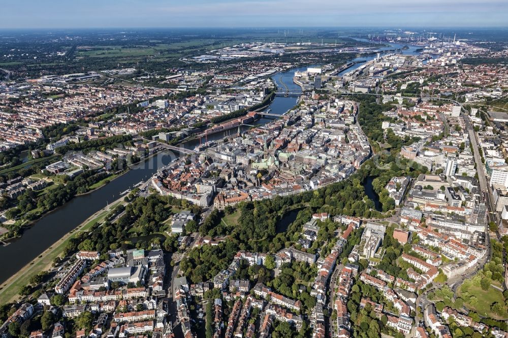 Aerial image Bremen - Old Town area and city center on the banks of the river Weser in the district Zentrum in Bremen, Germany