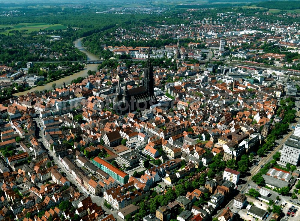 Aerial photograph Ulm - Old Town area and city center in Ulm in the state Baden-Wuerttemberg, Germany