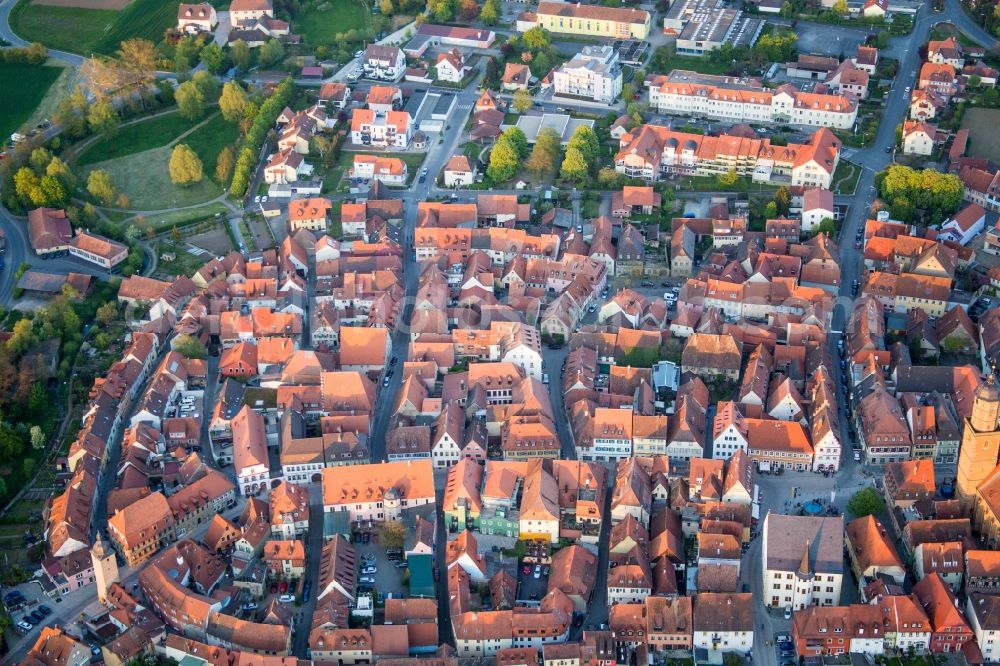 Aerial photograph Volkach - Old Town area and city center in Volkach in the state Bavaria, Germany