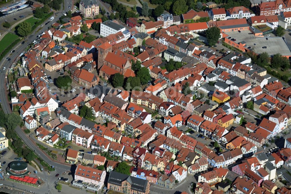 Waren (Müritz) from the bird's eye view: Old Town area and city center in Waren (Mueritz) in the state Mecklenburg - Western Pomerania