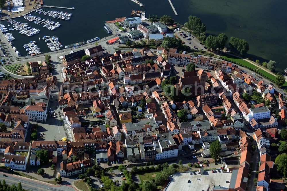 Aerial image Waren (Müritz) - Old Town area and city center in Waren (Mueritz) in the state Mecklenburg - Western Pomerania