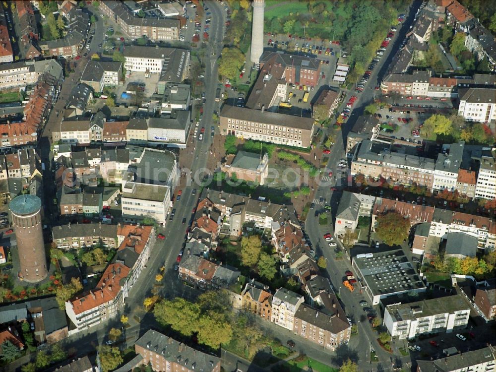 Wesel from the bird's eye view: Old Town area and city center in Wesel in the state North Rhine-Westphalia