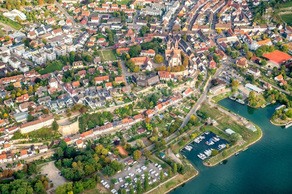 Aerial image Breisach am Rhein - Old Town area and city center with Yachthafen on Rhein in Breisach am Rhein in the state Baden-Wurttemberg, Germany