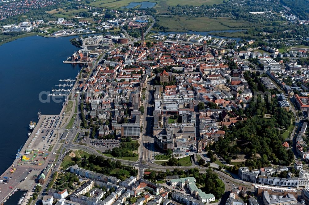 Aerial photograph Rostock - Old Town area and city center in Rostock in the state Mecklenburg - Western Pomerania, Germany