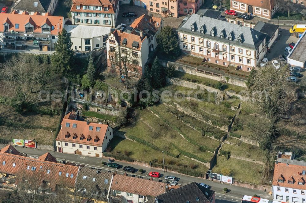 Aerial photograph Aschaffenburg - Old Town area with the houses on the vineyard terraces along the Loehrstrasse in Aschaffenburg in Bavaria