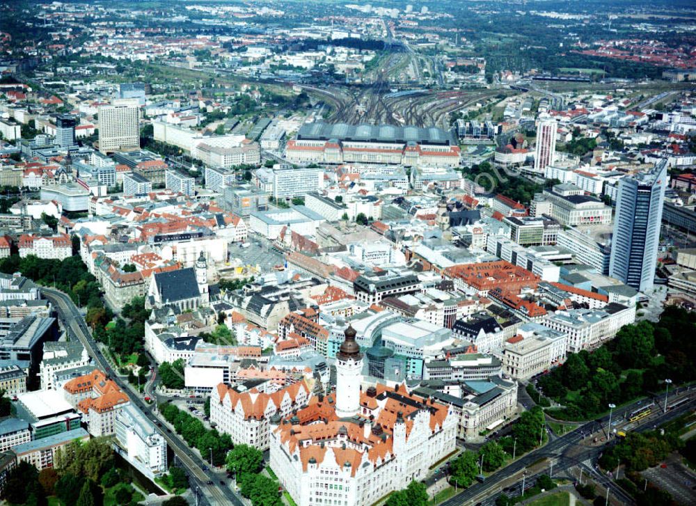 Leipzig / Sachsen from the bird's eye view: 07.09.2002 Altstadtzentrum von Leipzig