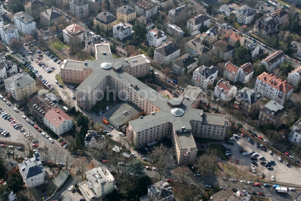 Wiesbaden from the bird's eye view: The American Arms Hotel on the Frankfurt Strasse in Wiesbaden in Hesse