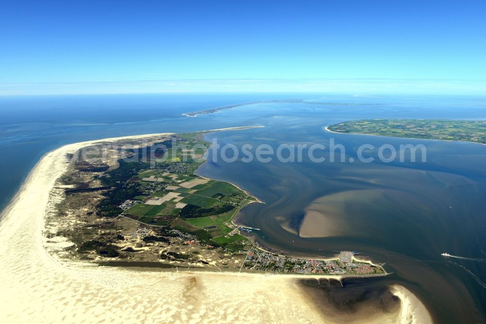 Aerial photograph Nebel - Total View of the North Sea Island Amrum with a beach landscape and a small bay in the state Schleswig-Holstein