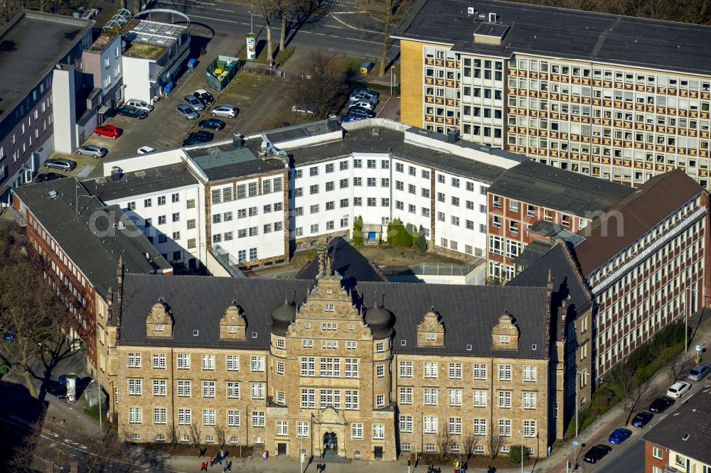 Oberhausen from the bird's eye view: District Court at the Court Street in Oberhausen in North Rhine-Westphalia