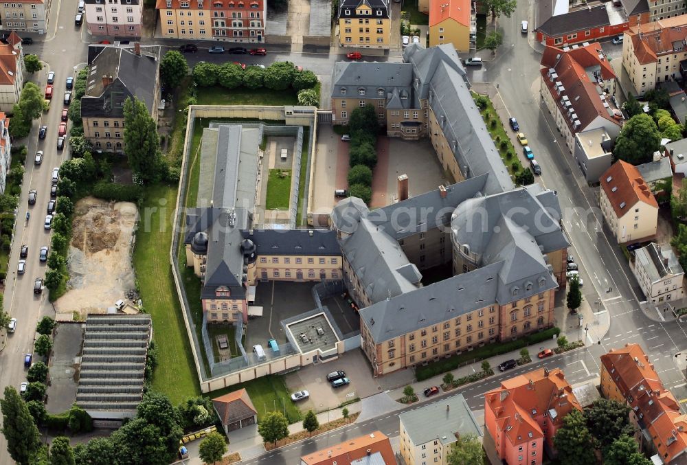 Aerial photograph Weimar - View of the district court and the prison in Weimar in the state of Thuringia. The complex of buildings is adjacent to the Ernst-Thalmann street and the street Carl-von-Ossietzky-Straße