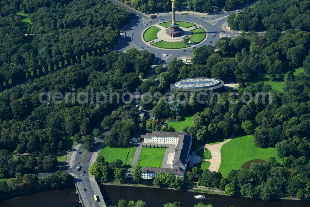 Aerial image Berlin - Palais site of the Federal President in the park of Schloss Bellevue on Spreeweg in the Tiergarten in Berlin