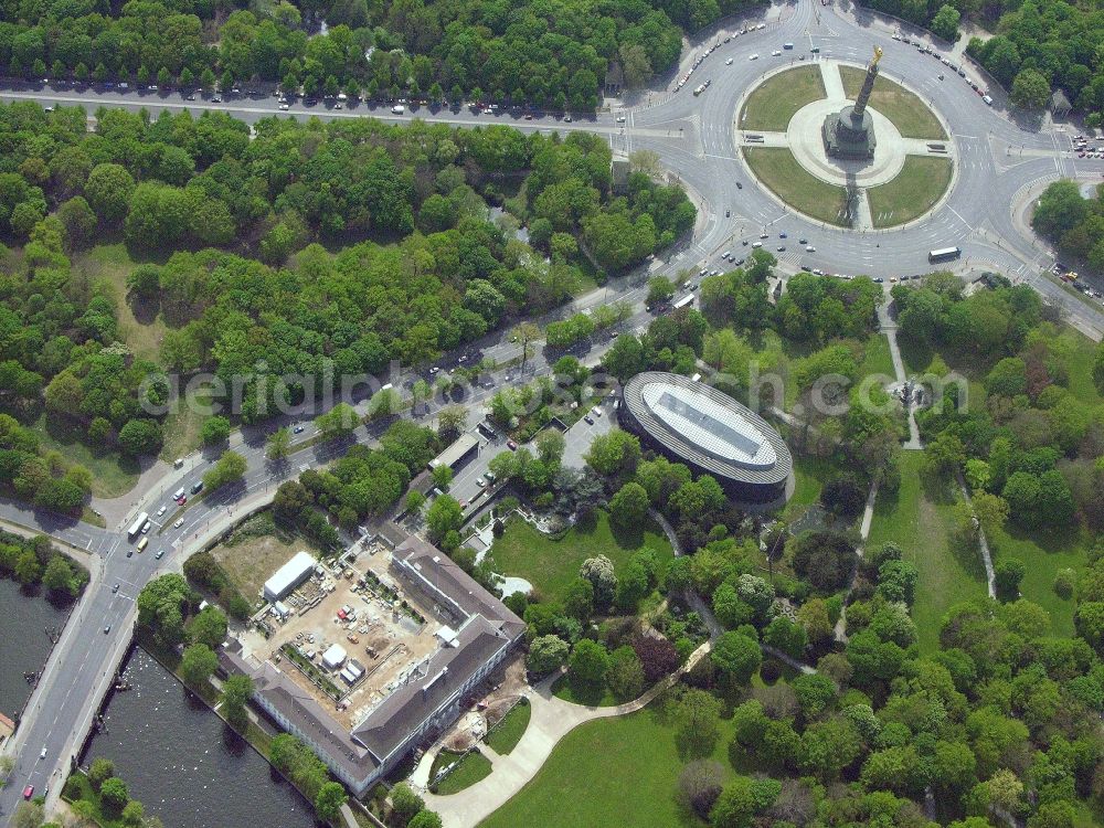 Aerial image Berlin - Construction site of the Federal President in the park of Schloss Bellevue on Spreeweg in the Tiergarten in Berlin