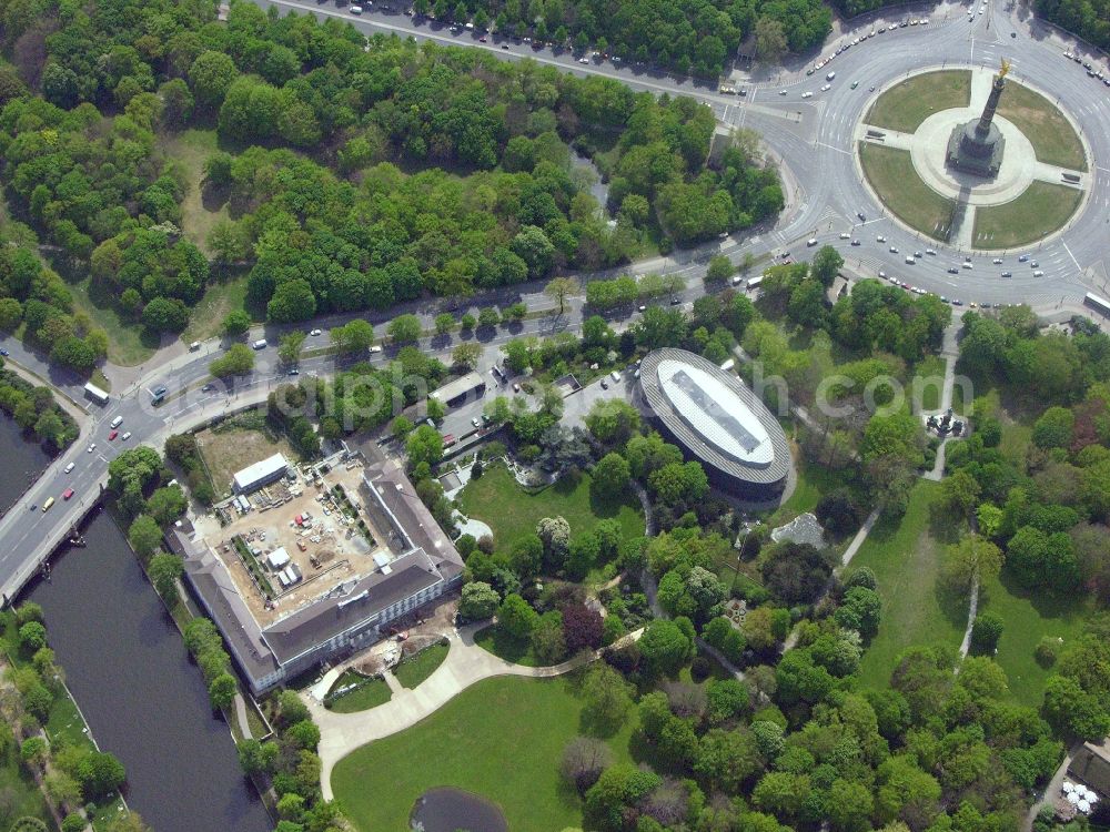 Aerial photograph Berlin - Construction site of the Federal President in the park of Schloss Bellevue on Spreeweg in the Tiergarten in Berlin