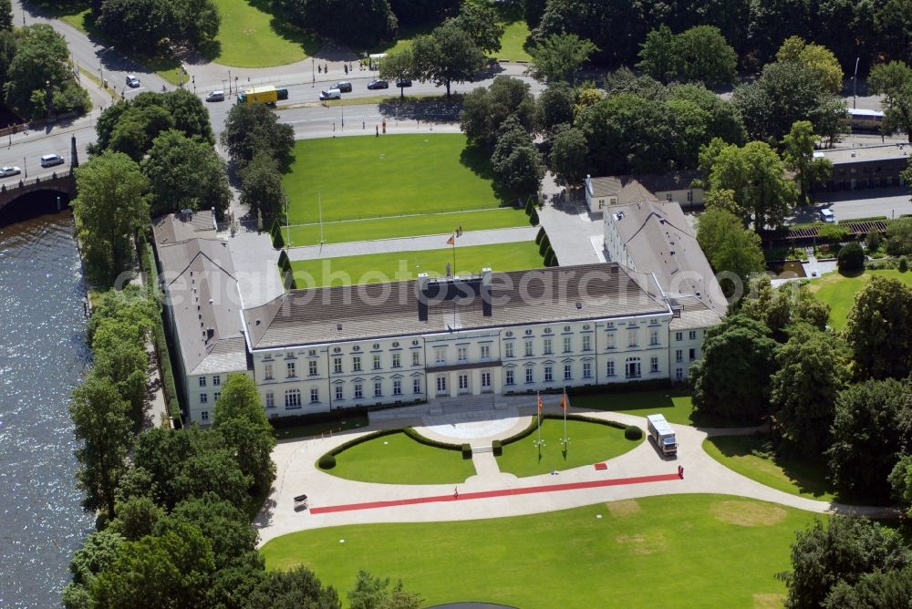 Berlin from the bird's eye view: Palais site of the Federal President in the park of Schloss Bellevue on Spreeweg in the Tiergarten in Berlin