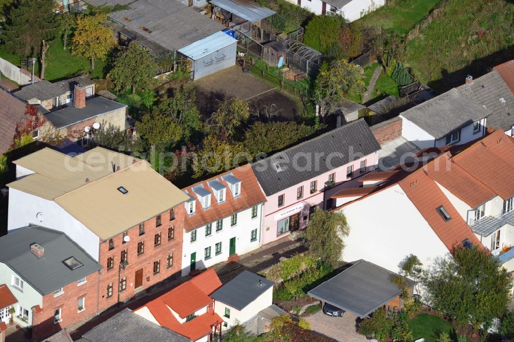 Wolgast from the bird's eye view: View at an in the street An der Stadtmauer located residential area in the city of Wolgast in Mecklenburg-Vorpommern