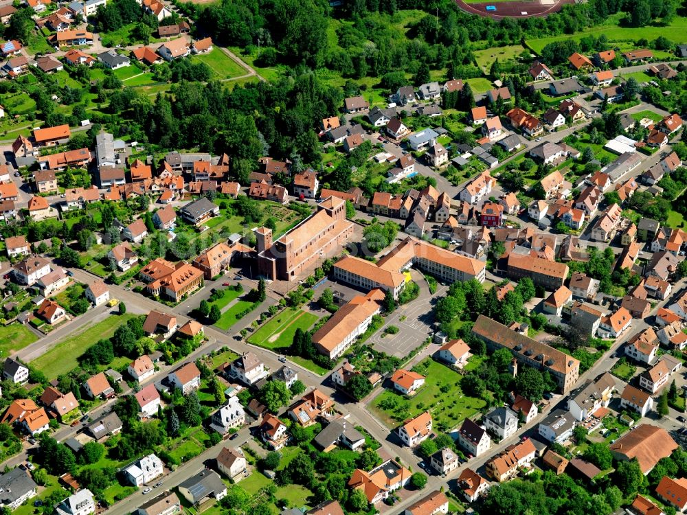 Hauenstein from the bird's eye view: The monastery is a new building was opened on 26.10.1958 and again. The monastery is situated on the outskirts Hauenstein. Surrounding the residential buildings and green spaces. Foto. Gerhard Launer