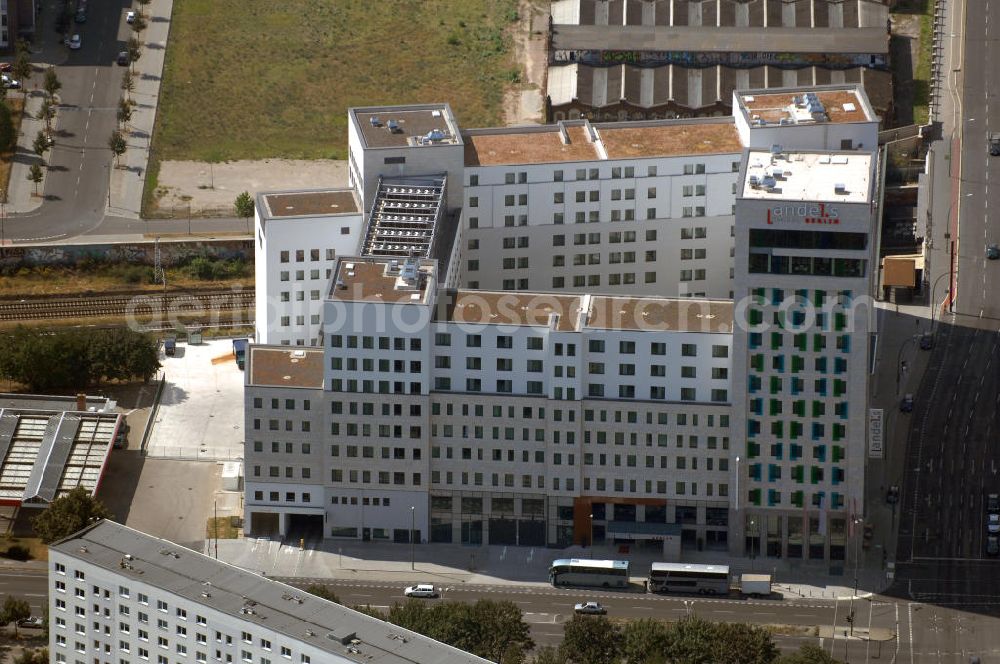 Berlin from the bird's eye view: Blick auf das 4-Sterne-Superior Design Hotel in der deutschen Hauptstadt an der Landsberger Allee 106 in 10369 Berlin. Das vom britischen Architekten-Duo Jestico + Whiles entwickelte Interieur des Hauses richtet sich an Design- und Architekturliebhaber und wurde aus einer vormaligen Bauruine Landsberger Arkaden (vom verstorbenen italienischen Stararchitekten Aldo Rossi entworfen) heraus entwickelt.