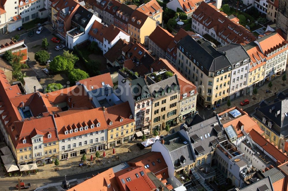 Aerial photograph Erfurt - The Anger in the Old Town of Erfurt in Thuringia is a popular shopping street with small shops and restaurants. The historic row of houses on the corner Weitergasse one of the tourist attractions of the capital