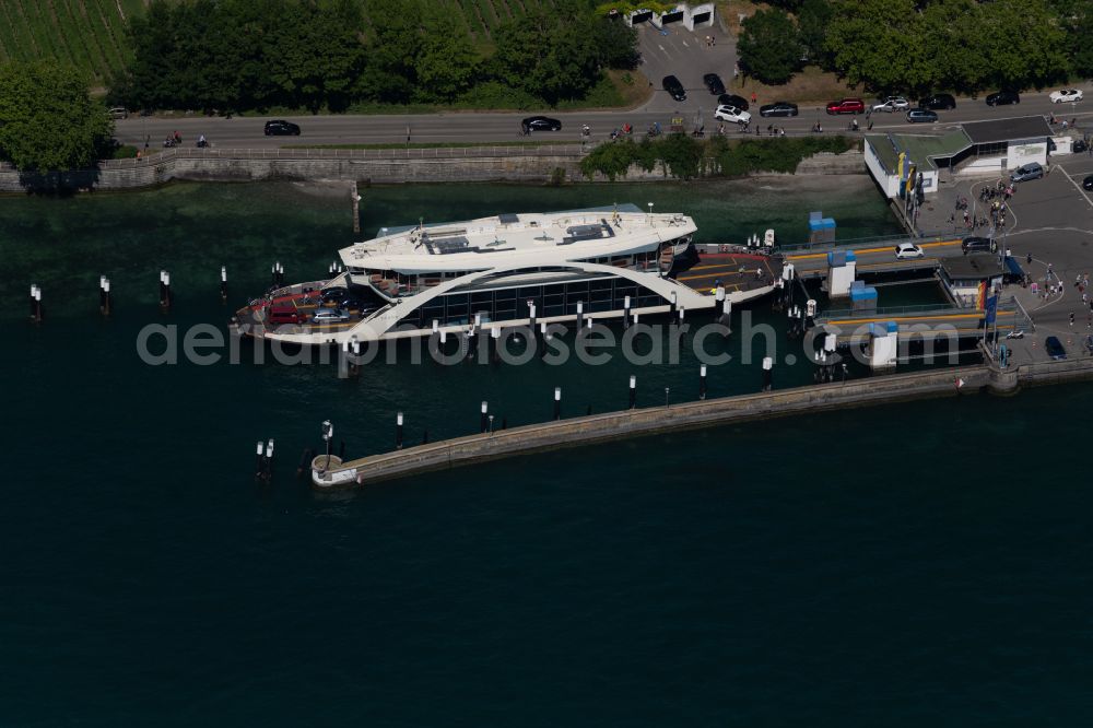 Meersburg from the bird's eye view: Anchored and moored ferry in the harbor Mersburg - Konstanz in Meersburg at Bodensee in the state Baden-Wuerttemberg, Germany