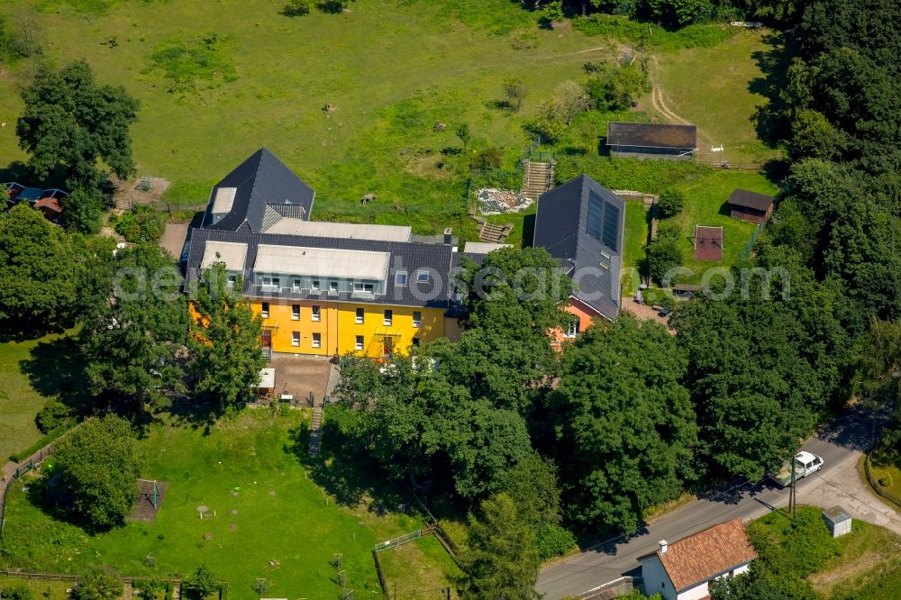 Aerial photograph Witten - Premises of the children's home and care center Christopherus-Haus e.V. in Witten in the state of North Rhine-Westphalia