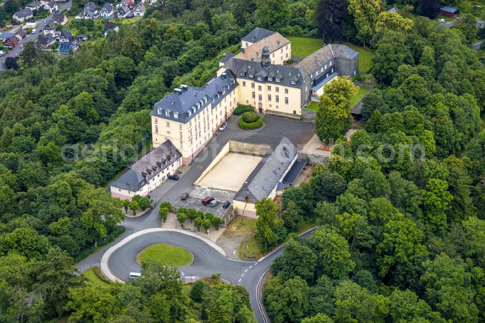 Aerial photograph Bad Laasphe - Castle of Schloss Wittgenstein in Bad Laasphe on Siegerland in the state North Rhine-Westphalia, Germany