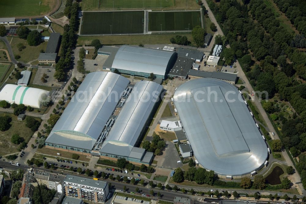 Aerial photograph Berlin - Compound of the Sportforum Hohenschoenhausen in the Alt-Hohenschoenhausen part of the district of Lichtenberg in Berlin in Germany. The second largest sports and training facilities of Berlin include a complex of sports halls which are listed as protected buildings