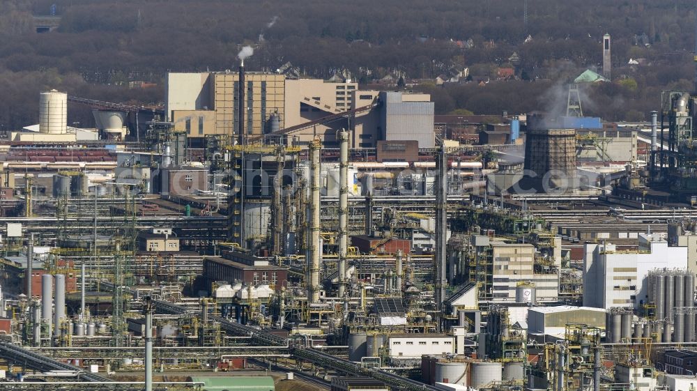 Marl from above - View of the facilities of the Marl Chemical Park (formerly Chemische Werke Huls AG) in the Ruhr area in North Rhine-Westphalia