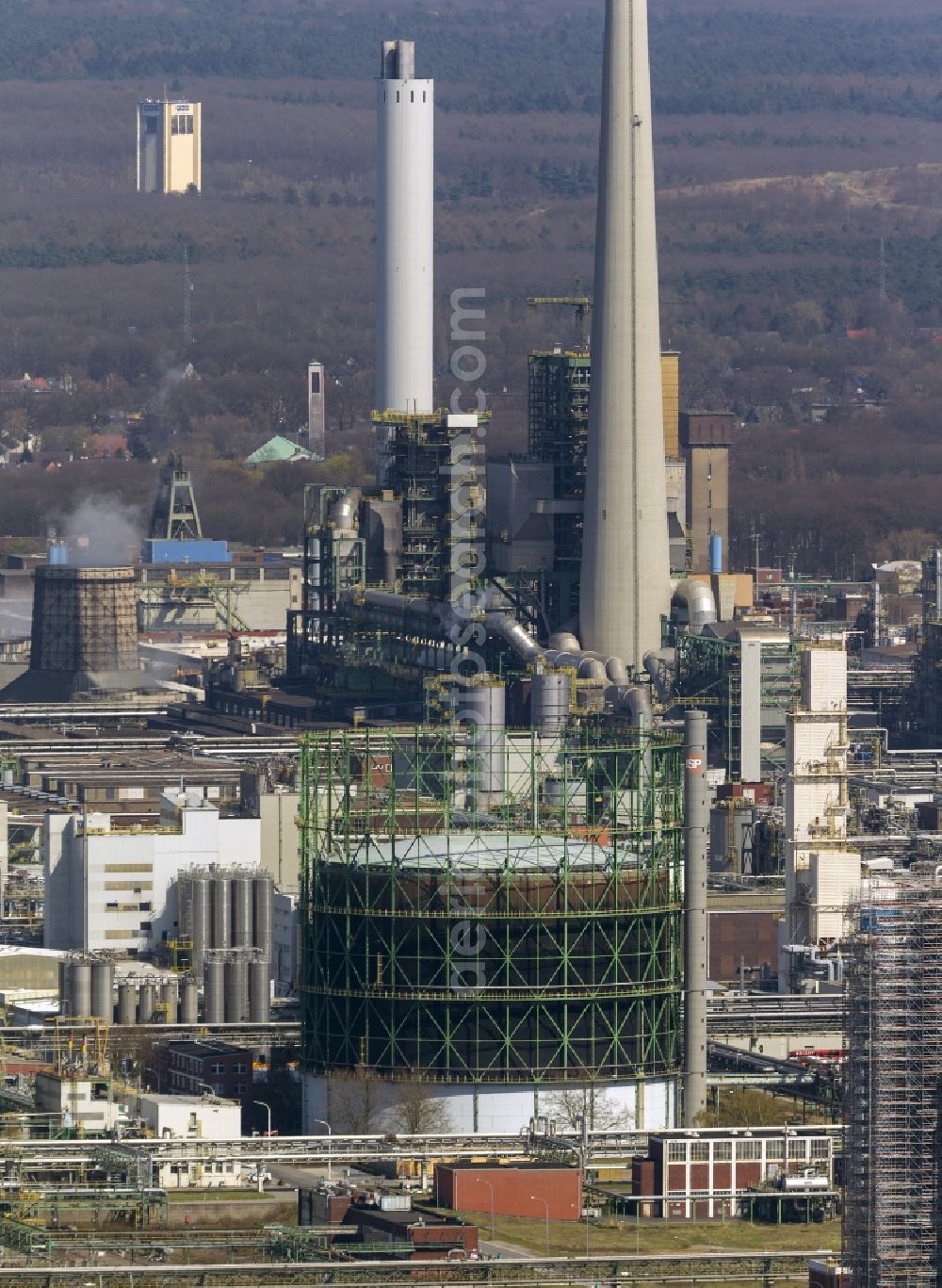 Marl from the bird's eye view: View of the facilities of the Marl Chemical Park (formerly Chemische Werke Huls AG) in the Ruhr area in North Rhine-Westphalia