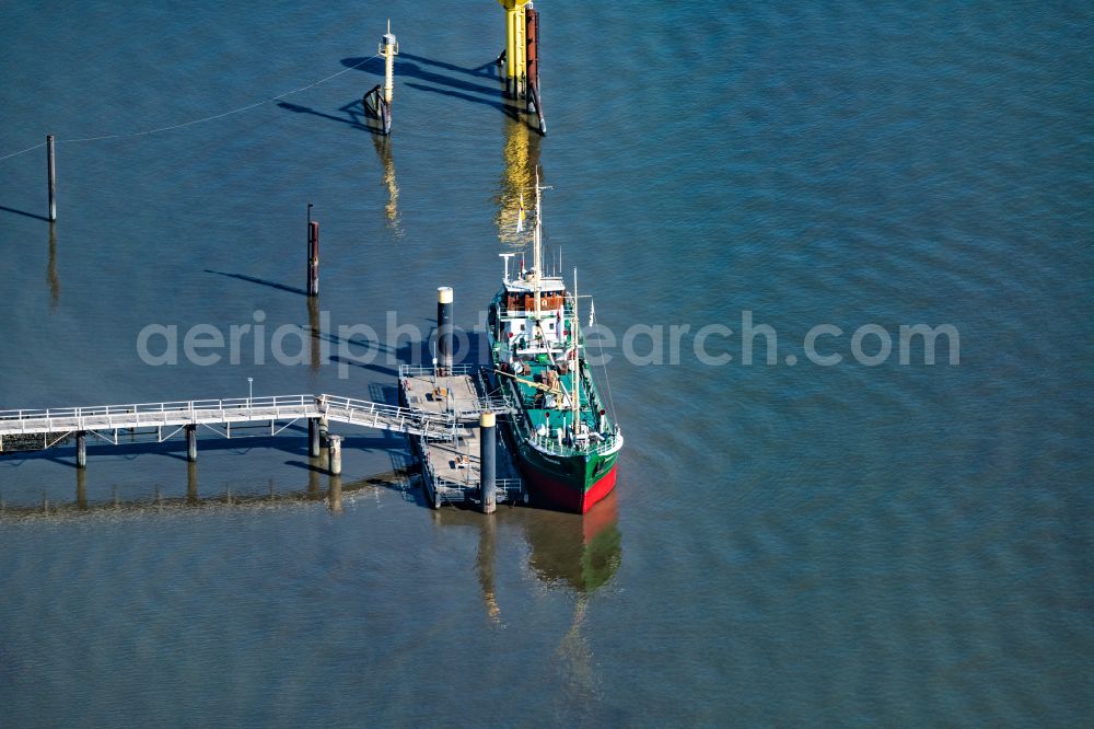 Aerial image Drochtersen - Pier on Krautsand in Drochtersen with the museum ship Gruendiek from Stade in the state Lower Saxony, Germany