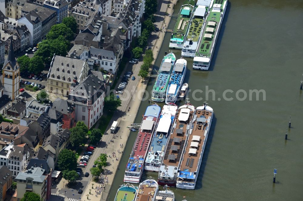 Koblenz from the bird's eye view: Landing of passenger ships on the banks of the Moselle in Koblenz in Rhineland-Palatinate