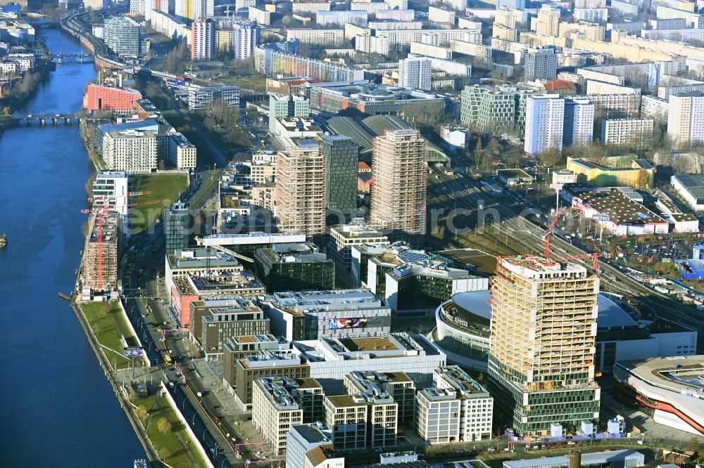 Berlin from the bird's eye view: City view Anschutz Areal on the river bank of Spree River in the district Friedrichshain in Berlin, Germany