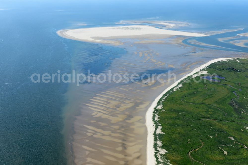 Juist from the bird's eye view: View of the green, mature preserved island Memmert and the sandbank Kachelotplate in the North Sea in Lower Saxony