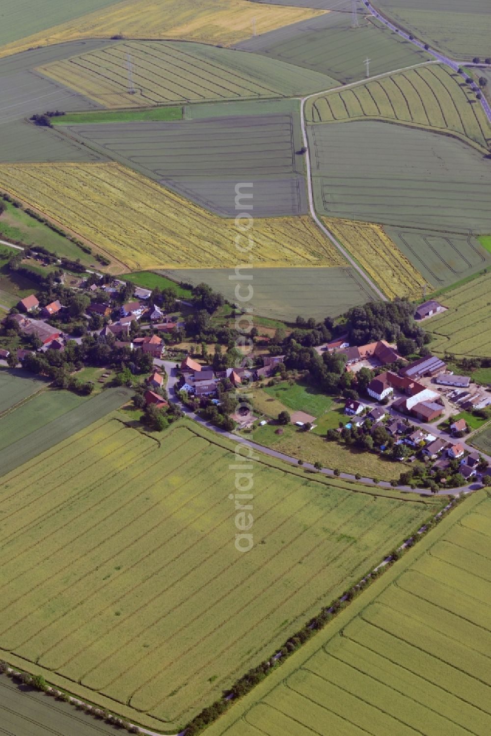 Aerial photograph Wegensen - View of the village Wegensen, part of the county of Halle in the country district of Holzminden in the state of Lower Saxony. The village lies in the Ithbörde valley in the mountain area of Weserbergland. It was incorporated into the county of Halle in 1973