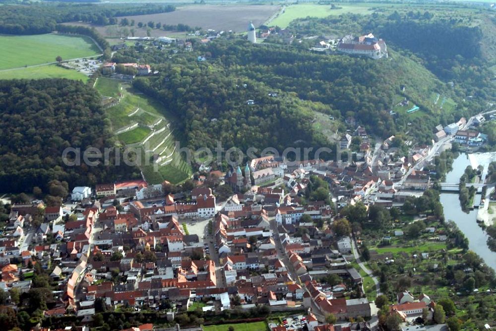 Aerial photograph Freyburg/Unstrut - Blick auf das Winzerstädtchen Freyburg/Unstrut, aus der der Rotkäppchen-Sekt stammt. Im Hintergrund ist die Neuenburg zu sehen, mit deren Bau die Geschichte der Stadt begann. Seit 1999 ist Freyburg ein staatlich anerkannter Erholungsort und darf sich zudem Jahn- und Weinstadt nennen, da der Turnvater (Friedrich Ludwig) Jahn hier gestorben ist.