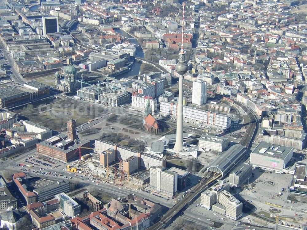 Berlin from the bird's eye view: Ansprechpartner: WBMI Real Estate AG Berlin Friedrichstraße 95 10117 Berlin Telefon: (030) 2471 3114 Telefax: (030) 2471 3115 Email: susanne.schmidt@wbmi.de Achim Walder: