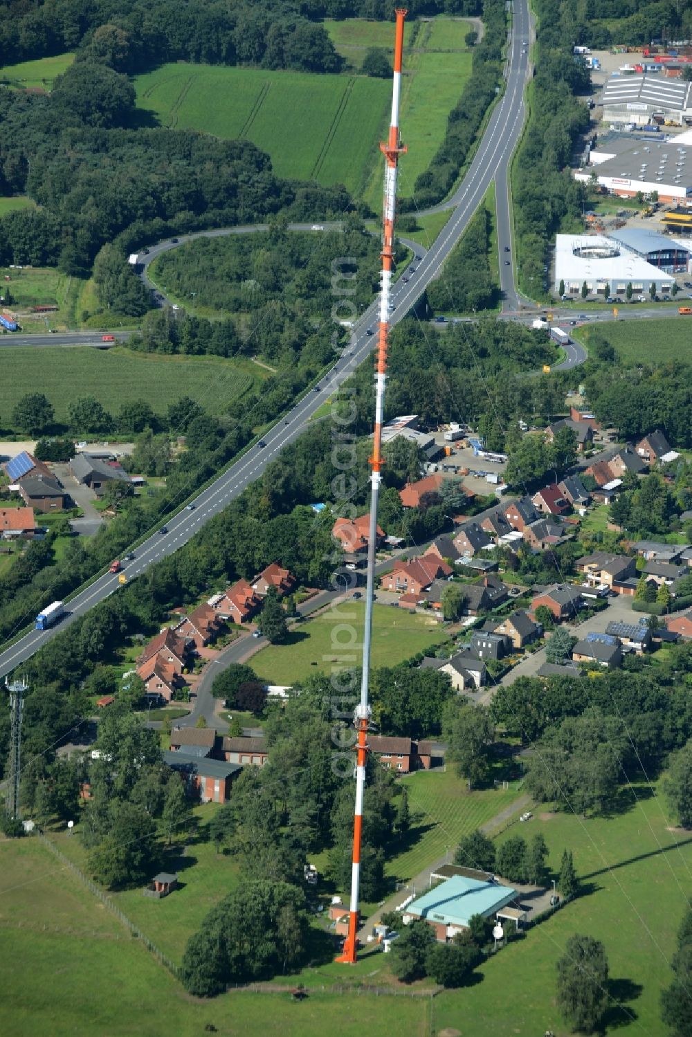 Aerial image Lingen (Ems) - Antenna and transmission tower radio mast of Norddeutscher Rundfunk in Lingen (Ems) in the state Lower Saxony