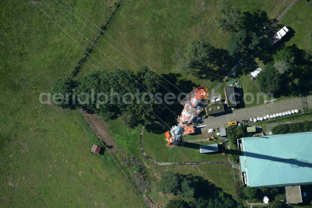 Aerial image Lingen (Ems) - Antenna and transmission tower radio mast of Norddeutscher Rundfunk in Lingen (Ems) in the state Lower Saxony