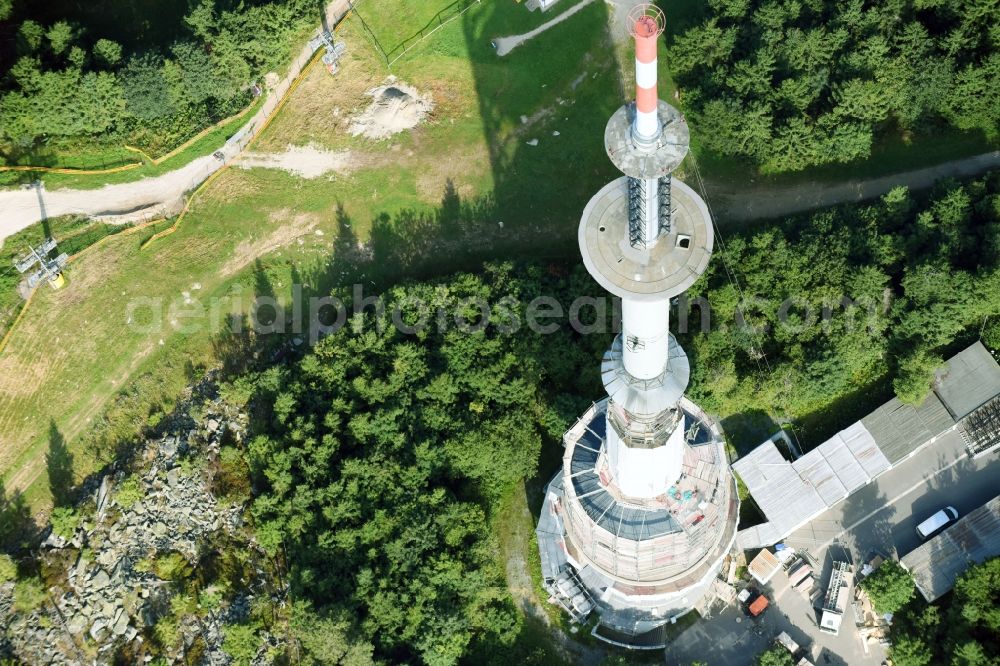 Aerial photograph Bischofsgrüner Forst - Antenna and transmission tower radio mast Sender Ochsenkopf in Bischofsgruen in the state Bavaria