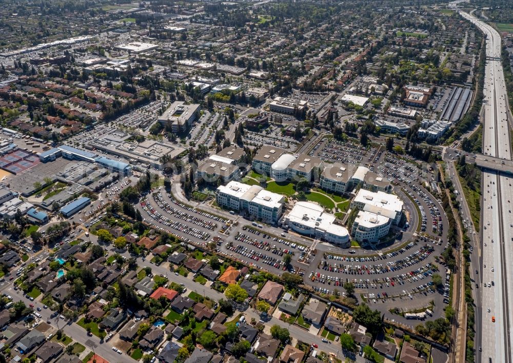 Aerial photograph Cupertino - Administration building of the company Apple Inc Campus am Infinite Loop in Cupertino Fereral State California in USA