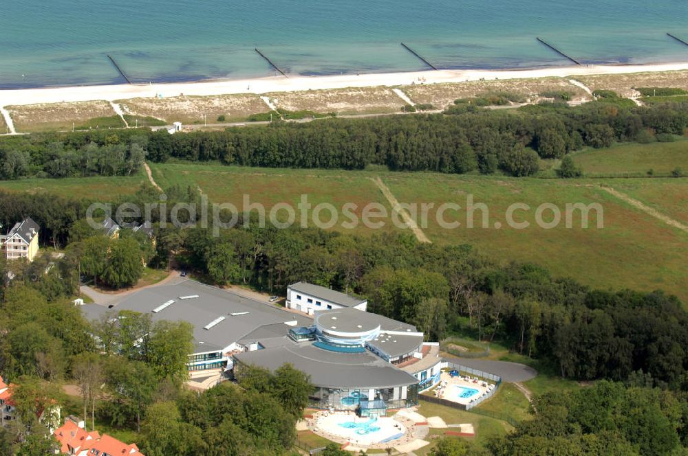 Aerial photograph Graal-Müritz - Blick auf den Aquadrom in Graal-Müritz an der Ostsee in Mecklenburg-Vorpommern. Der Aquadrom ist ein Spaßbad mit Fitness-, Wellness und Saunabereichen. Kontakt: