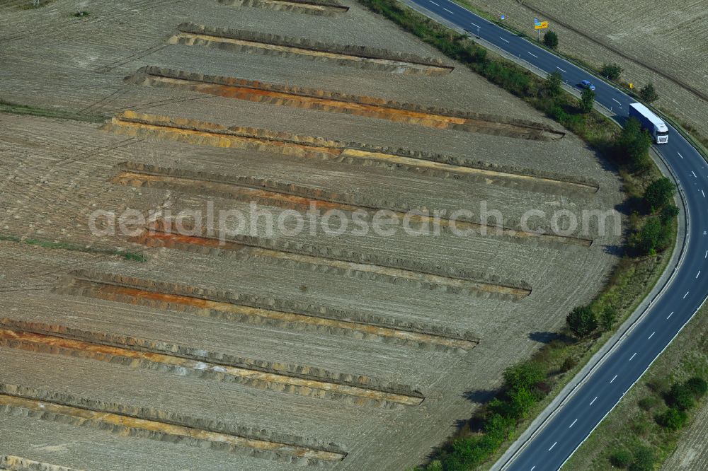 Radeburg from the bird's eye view: Archaeological uncovering, viewing and conservation work in the upper layers of the earth on a field on street S177 in Radeburg in the state Saxony, Germany