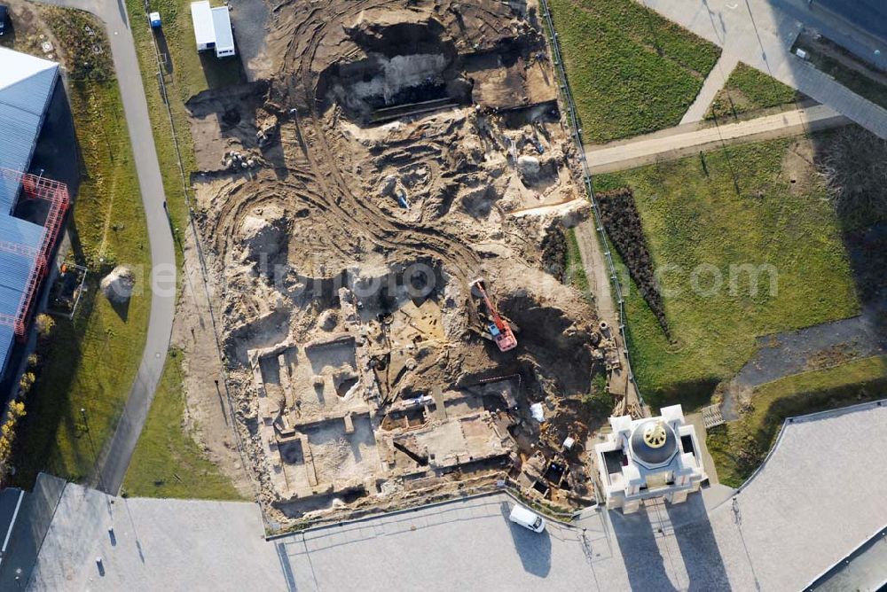 Potsdam from above - Blick auf Ausgrabungsarbeiten am ehemaligen Stadtschloss in Potsdam. Getätigt durch die Firma Archäologie Manufaktur GmbH, Geschäftsführer: Andreas Kurzhals, Friedrich-Rumpf-Strasse 15, 14641 Wustermark, Tel.: 0332-3460042, Fax.: 0332-3420658, Sylvia.Schwanke@archaeologie-manufaktur-gmbh.de