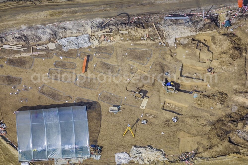 Aerial photograph Ergolding - Archaeological excavation in a row early medieval burial ground in Ergolding in Bavaria