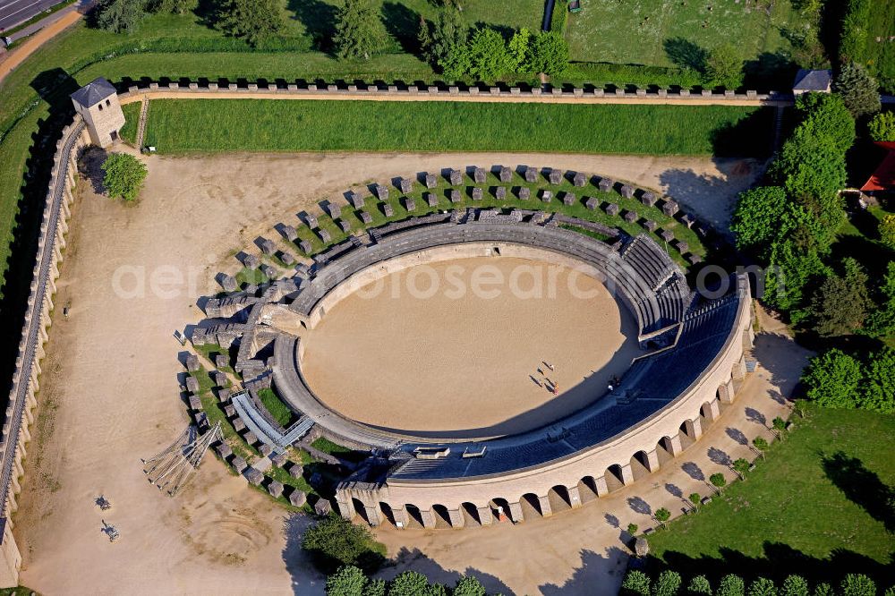 Aerial image Xanten - Blick auf den Archäologischen Park Xanten (APX) mit originalen und rekonstruierten römischen Bauten der Colonia Ulpia Traiana in Xanten. 13/12 v. Chr. wurde das römische Legionslager Castra Vetera auf dem nahegelegenen Fürstenberg gegründet. Die Colonia Ulpia Traiana war die drittgrößte römische Stadt nördlich der Alpen. View of the Archaeological Park Xanten (APX) with original and reconstructed buildings of the Roman Colonia Ulpia Traiana in Xanten. The Colonia Ulpia Traiana was the third largest Roman city north of the Alps.