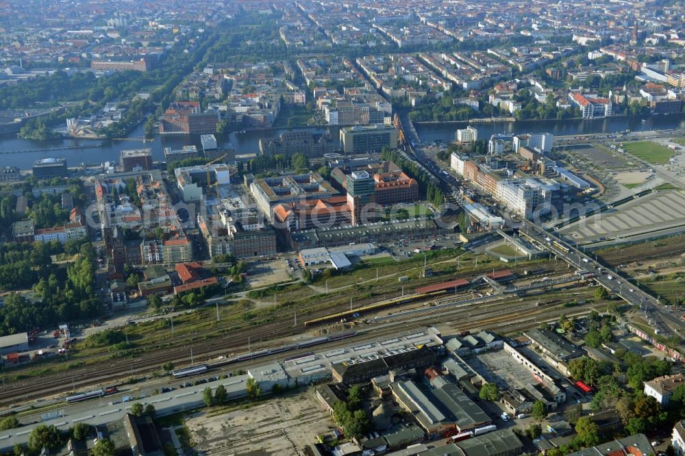 Berlin from the bird's eye view: Area of ??the S-Bahn station Warschauer Strasse in Berlin before the planned modernization