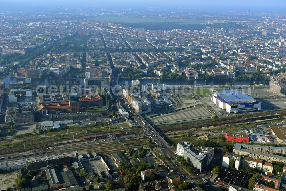 Berlin from the bird's eye view: Area of ??the S-Bahn station Warschauer Strasse in Berlin before the planned modernization