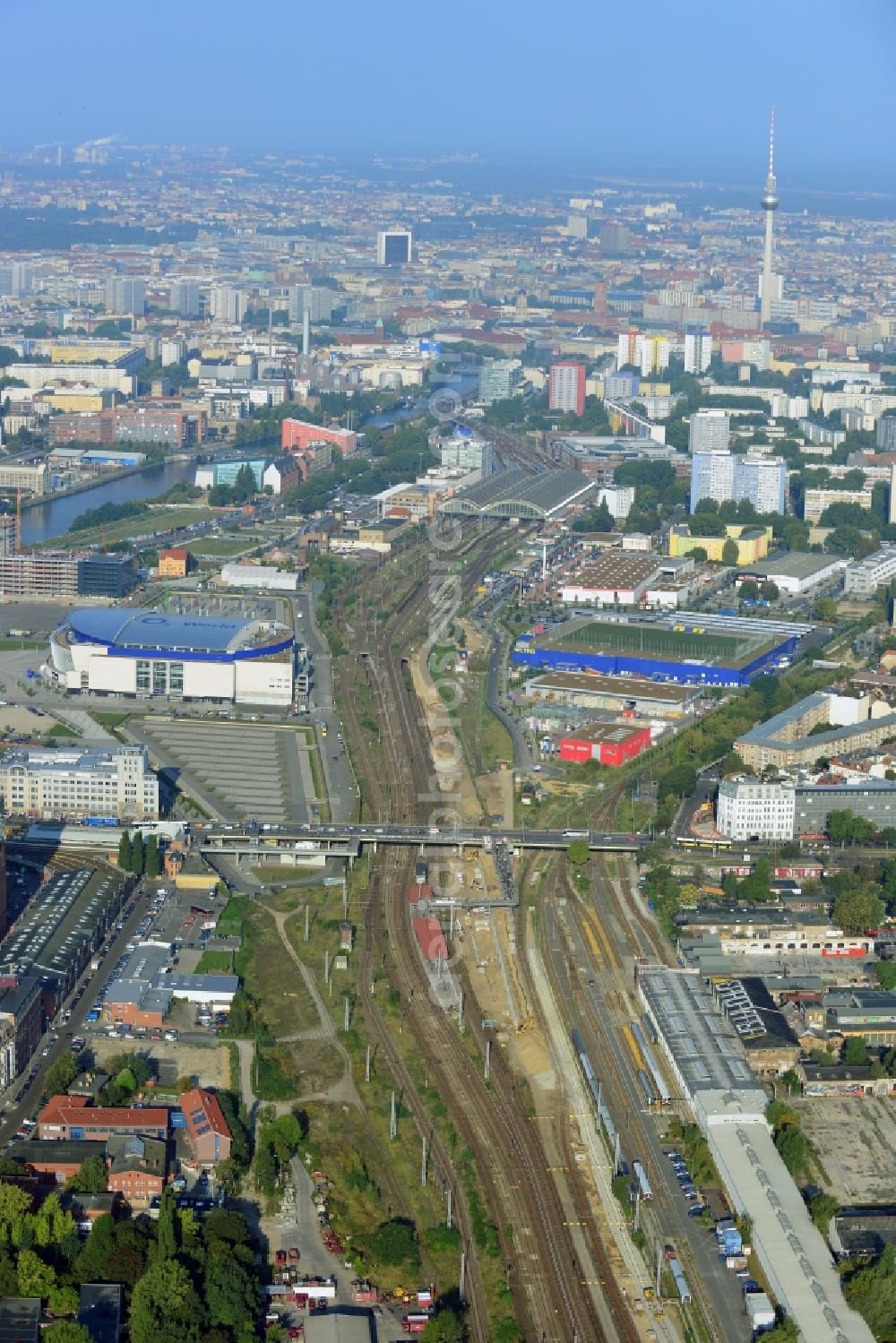 Aerial image Berlin - Area of ??the S-Bahn station Warschauer Strasse in Berlin before the planned modernization