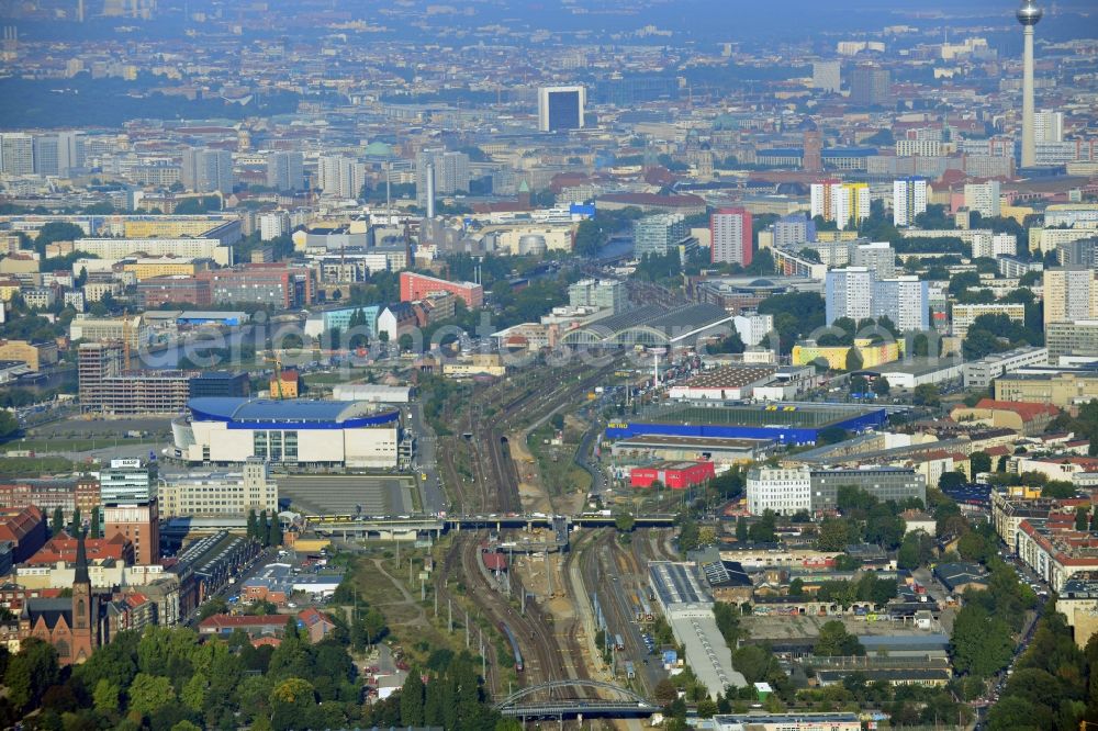 Berlin from the bird's eye view: Area of ??the S-Bahn station Warschauer Strasse in Berlin before the planned modernization