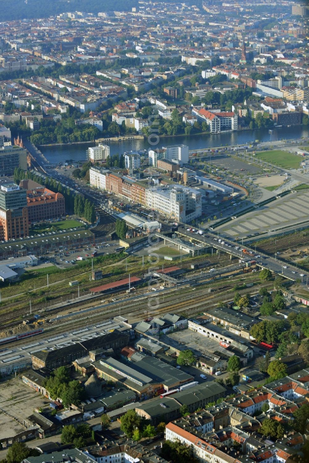 Aerial photograph Berlin - Area of ??the S-Bahn station Warschauer Strasse in Berlin before the planned modernization